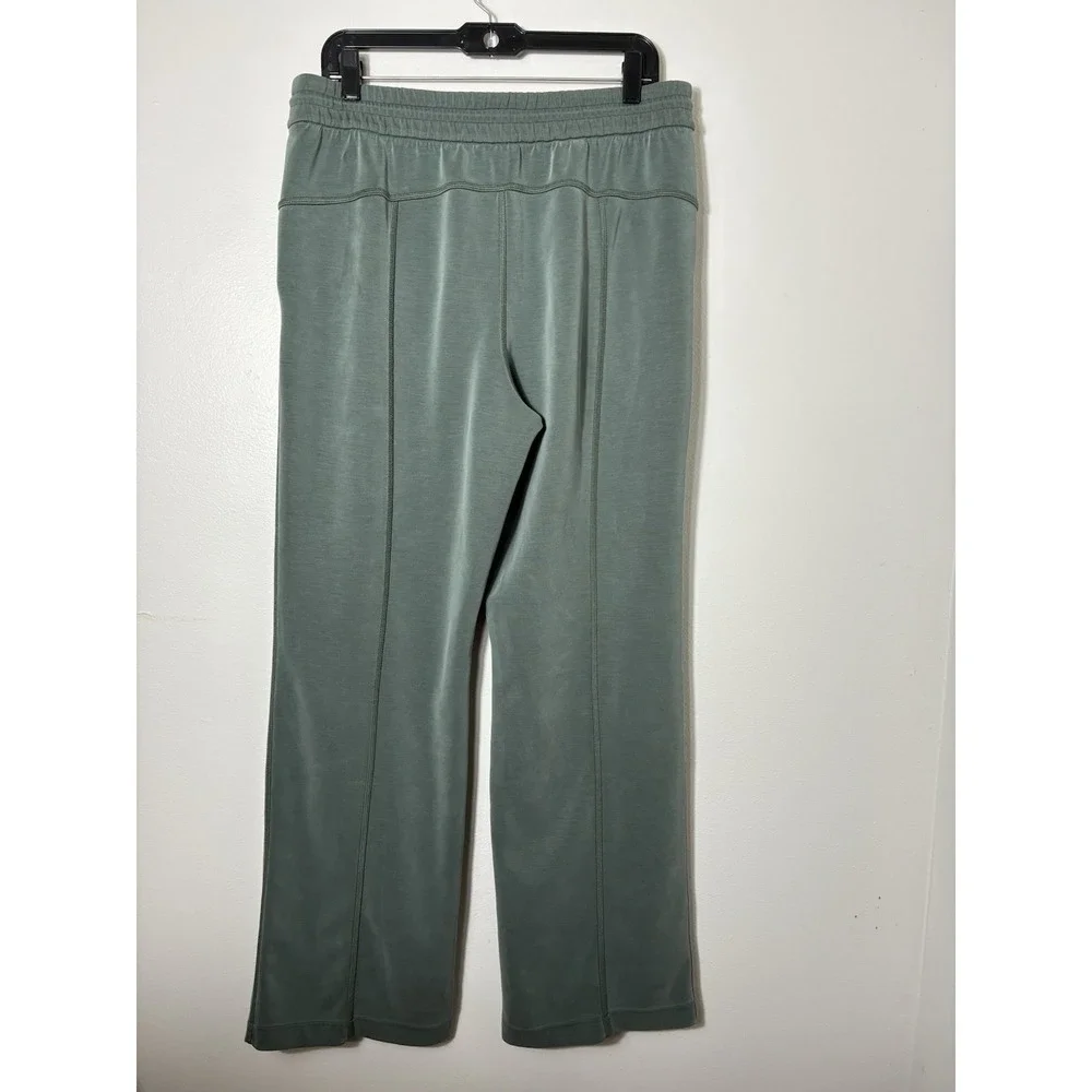 lululemon becalm mid-rise wide-leg pant Sz 12 Green Has Slight Wear On Pockets